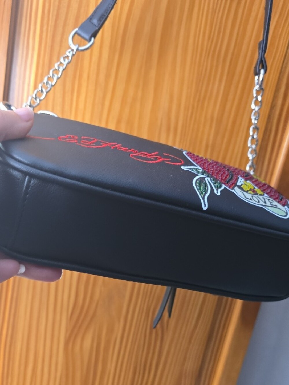 Ed Hardy Black Shoulder Bag with Sequin Design - Picture 4 of 8